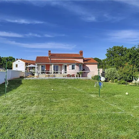 Holiday Home Villa Luna