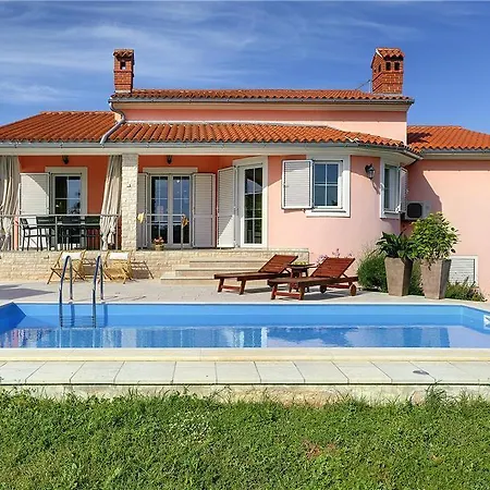 Holiday home Holiday Home Villa Luna