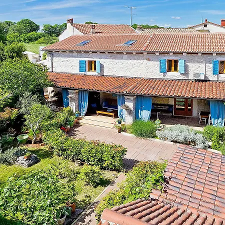Holiday Home Villa Luna Дом отдыха