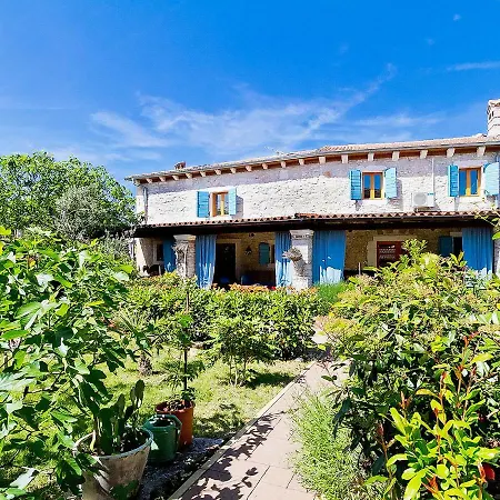 Holiday Home Villa Luna Дом отдыха