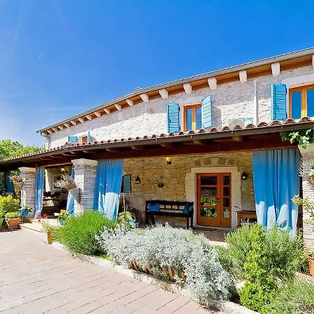 Holiday Home Villa Luna Дом отдыха Marcana